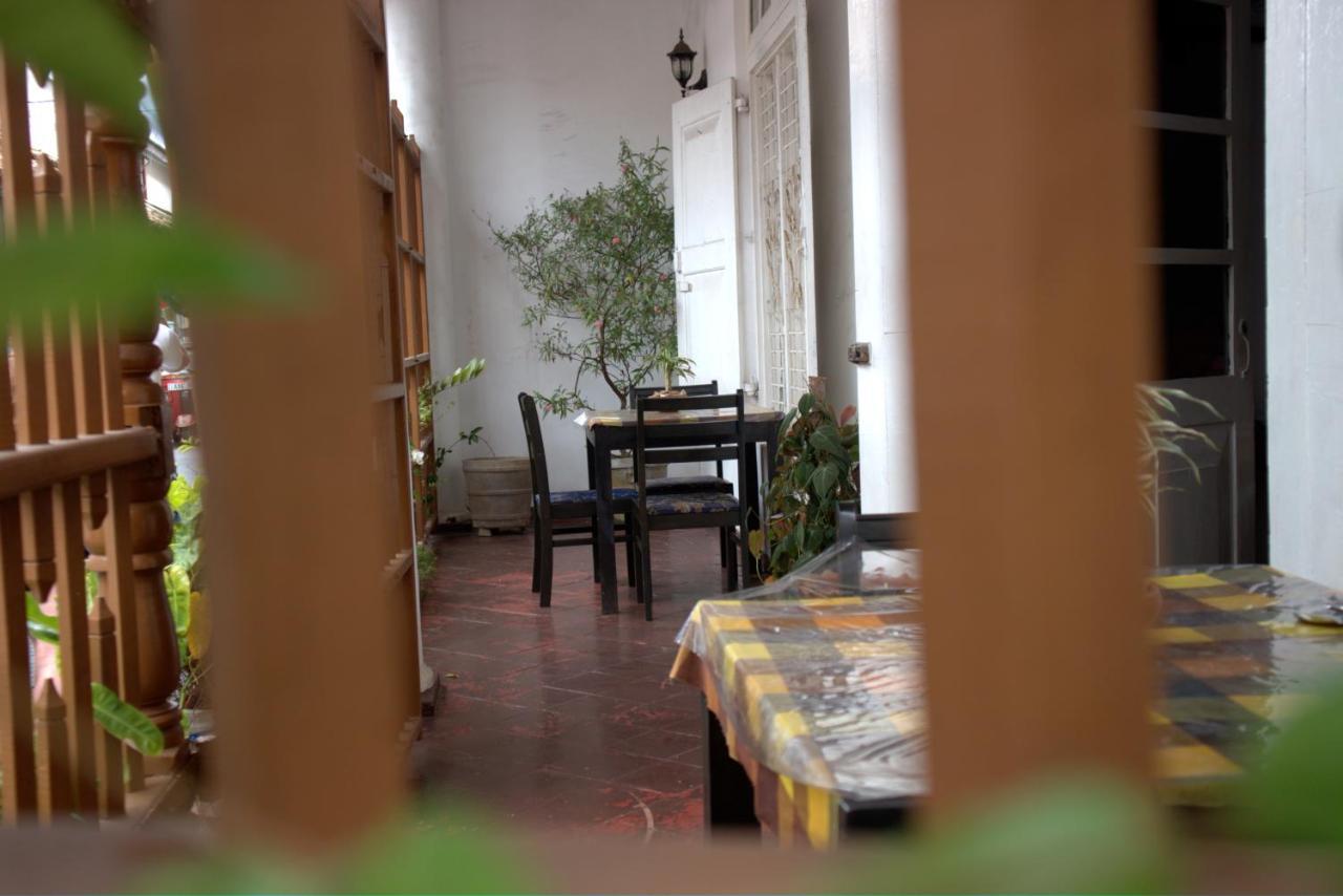 Hotel Old Dutch House Galle Esterno foto